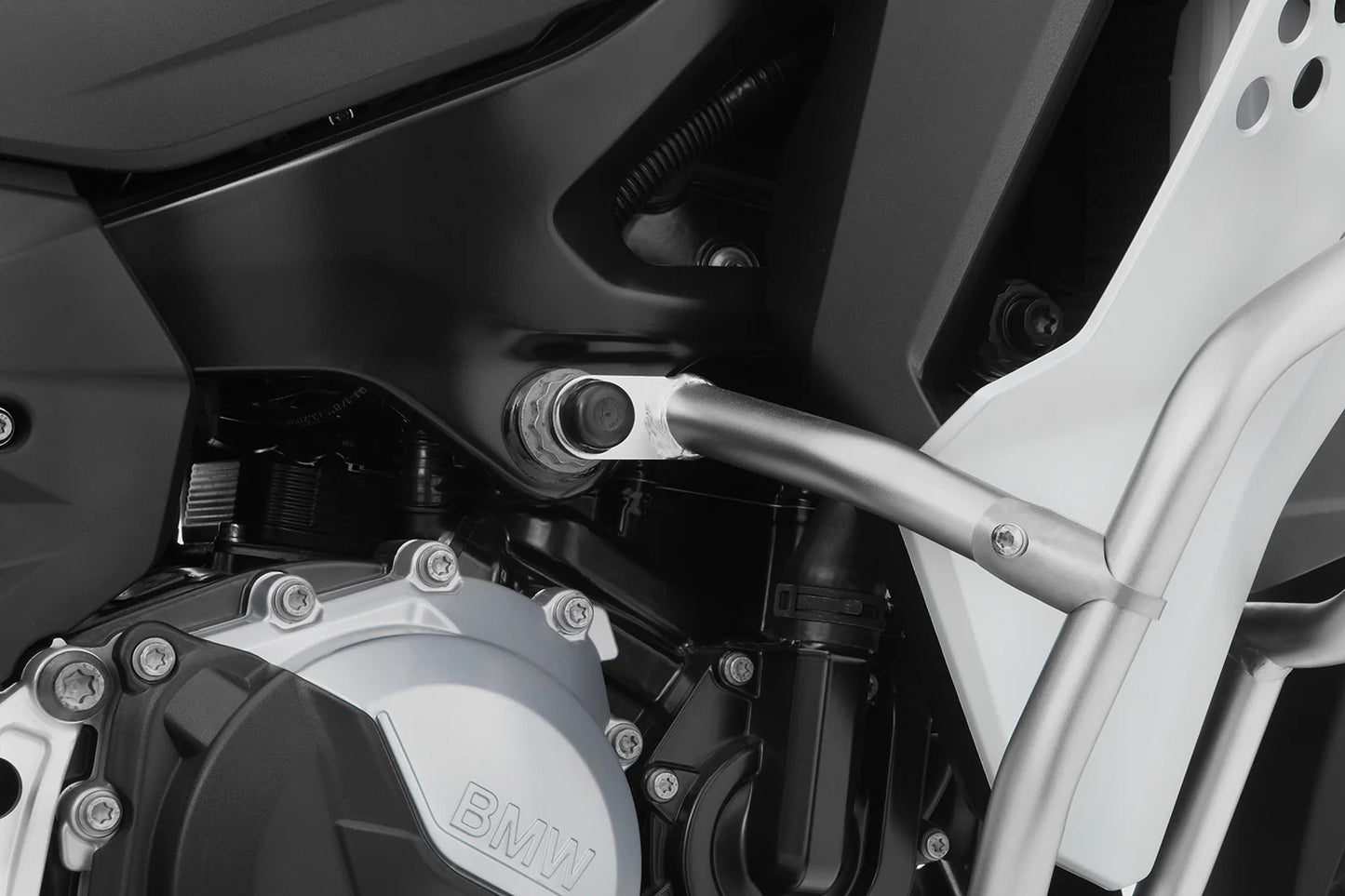 BMW F900GSA 2024 के लिए सुदृढीकरण बार - Wunderlich
