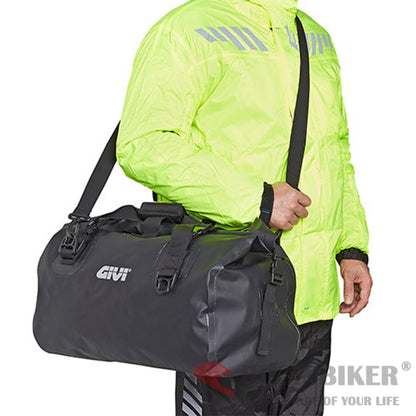 Ea115Bk Waterproof Cylinder Seat Bag 40 Litres Black - Givi Tail