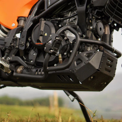 KTM 390 Adventure 2025 के लिए बैश प्लेट - ऑटो इंजीना