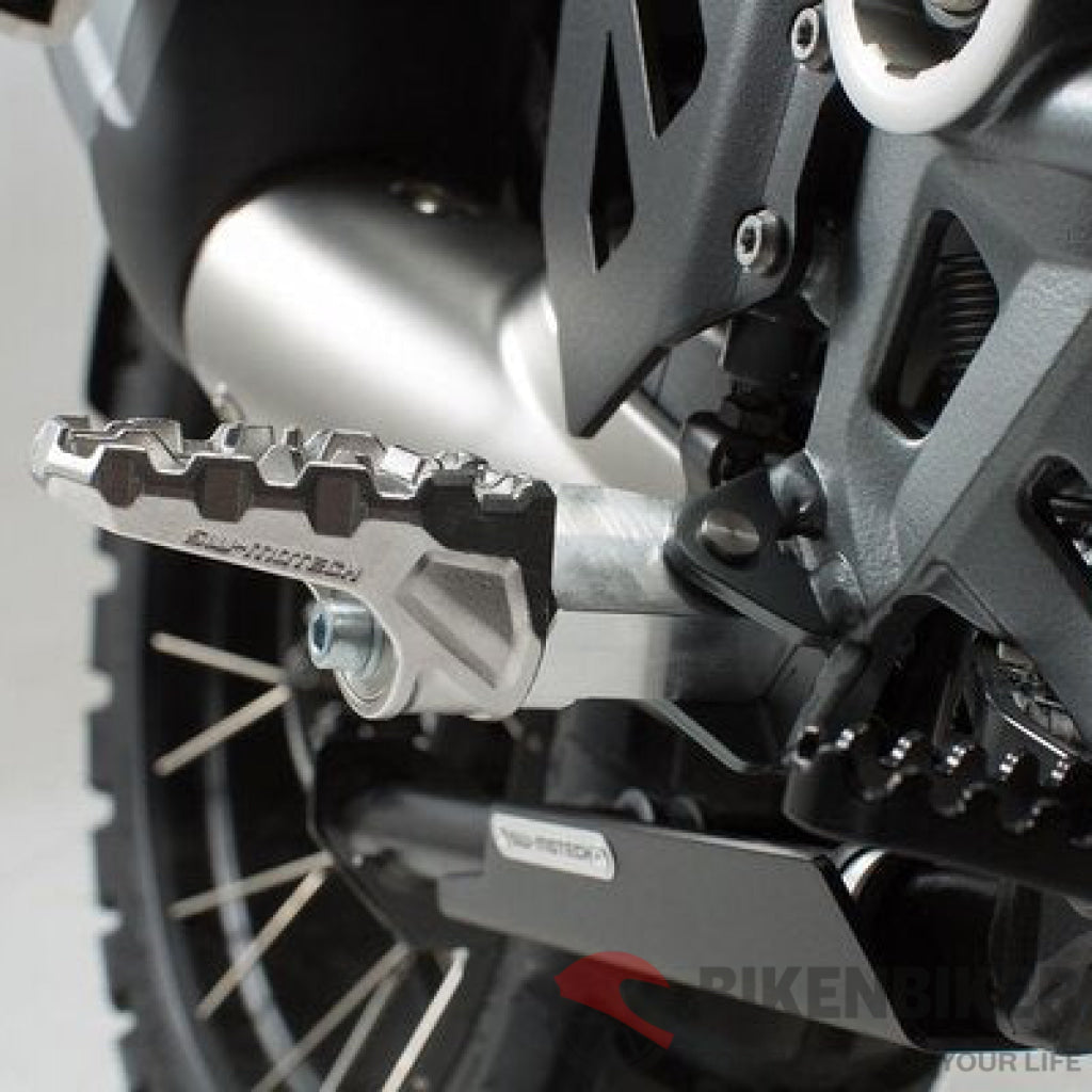 Suzuki V-Strom 650/Ktm 390 Adventure - Evo Footrest Kit Sw-Motech Footpegs